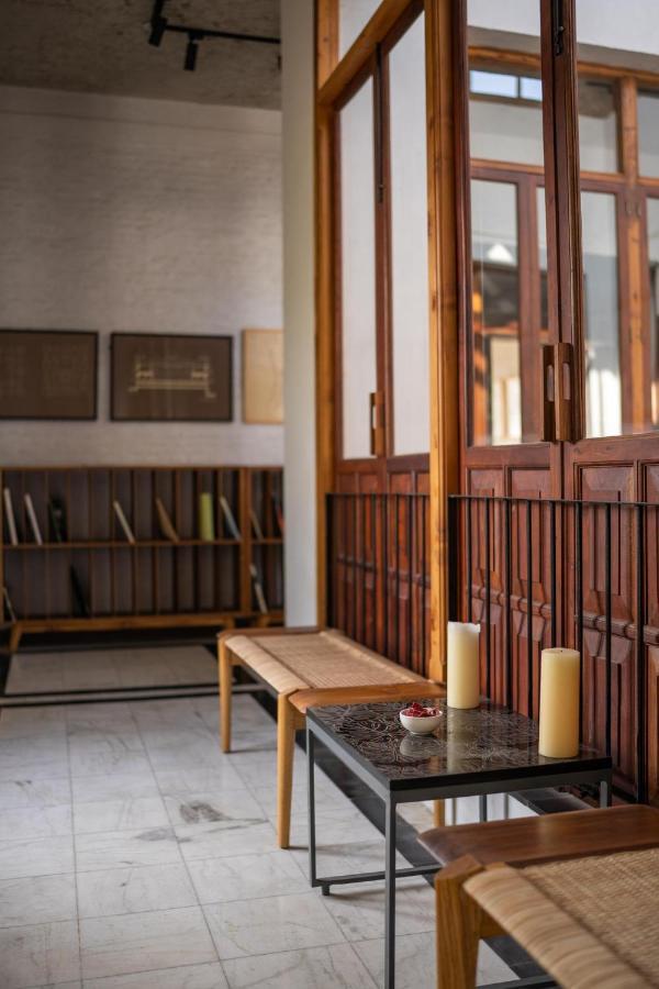 Lohonostays Library Sadhrana Bagh Gurgaon Exteriör bild