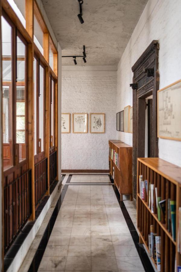 Lohonostays Library Sadhrana Bagh Gurgaon Exteriör bild
